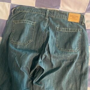 Levi's Relaxed Fit Women's Jeans - Classic Blue